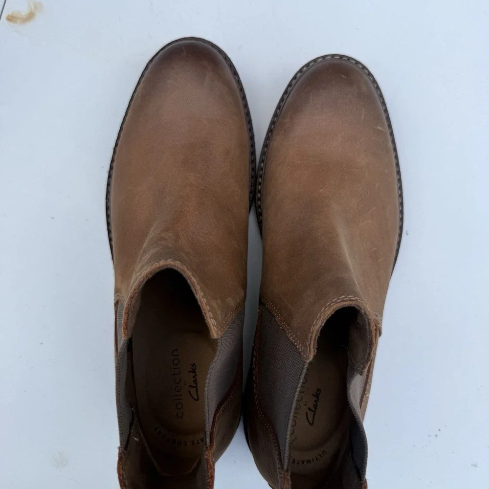 Clarks Mens Bushacre Hill Chelsea‎ Boot Size 7M Brown Suede Gum Sole Pull On
